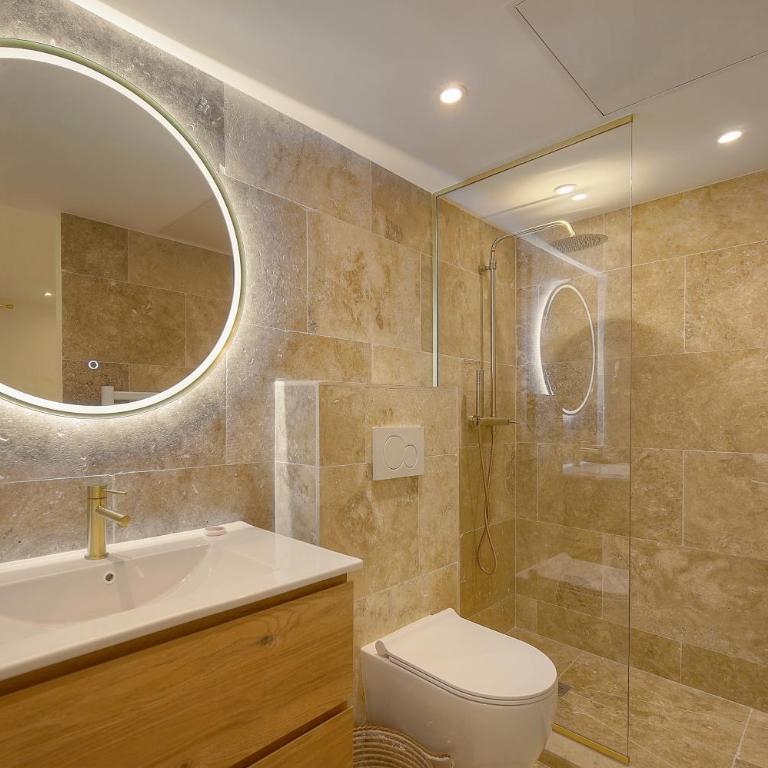 FRGK Private Townhouse HQ Walk to Palais Flexible 2 6 Bedrooms - Deluxe Villa - 18
