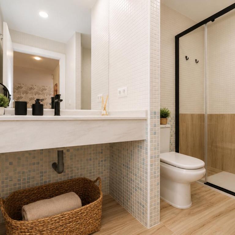 Boho Beach Apt Pool Gardens - One-Bedroom Apartment with Terrace - 16