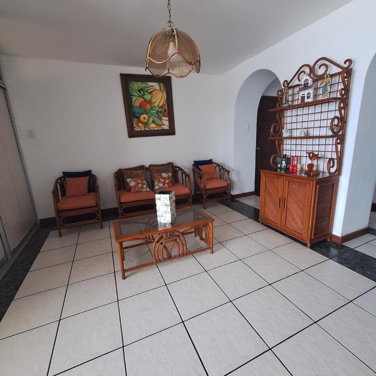 Entire apartment on Chipipe beach - Apartment - 4
