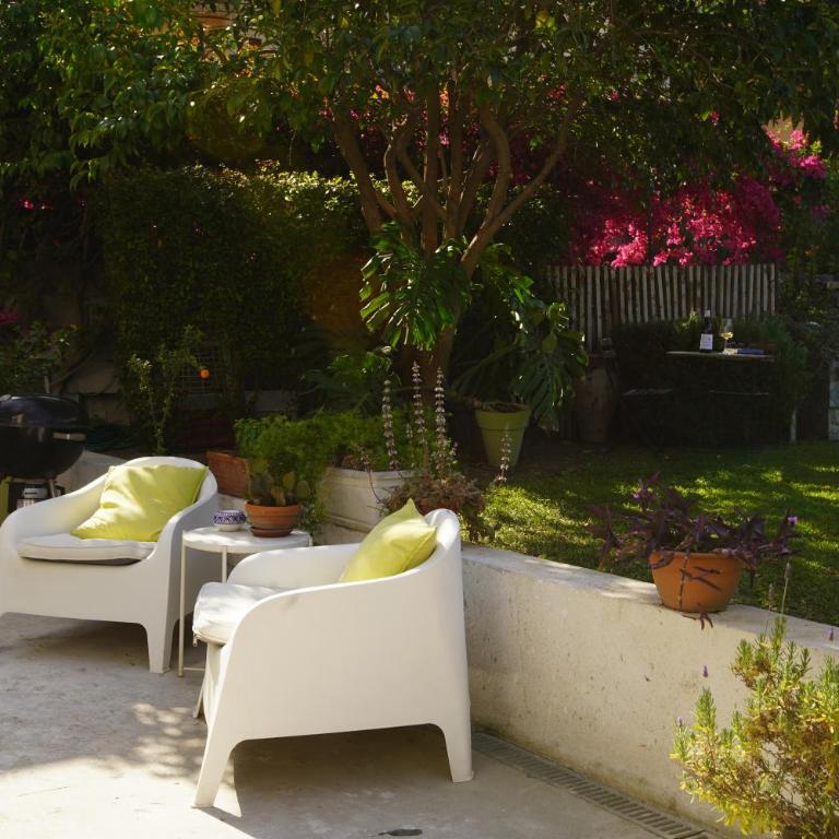 City Garden Apartment - One-Bedroom Apartment - 65