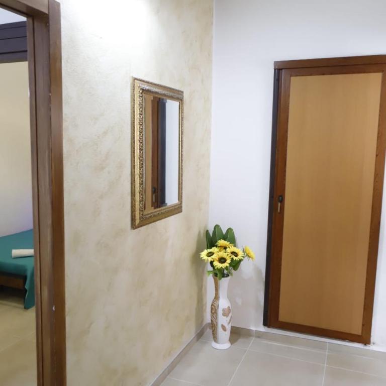 Mi Casa Es Tu Casa - Two-Bedroom Apartment - 38