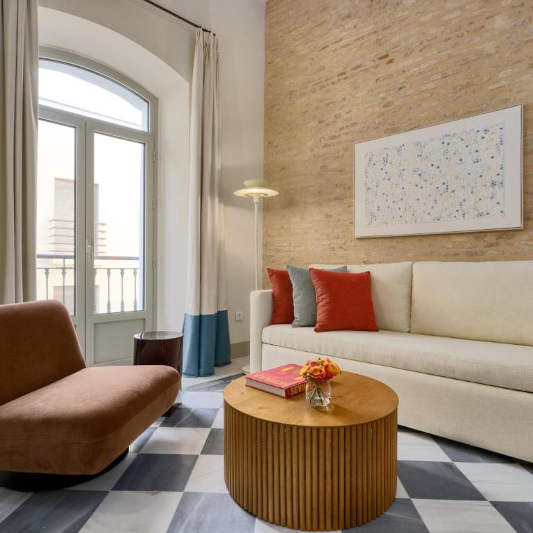 Luis de Vargas - Apartamento de 2 dormitorios con balcón - 2