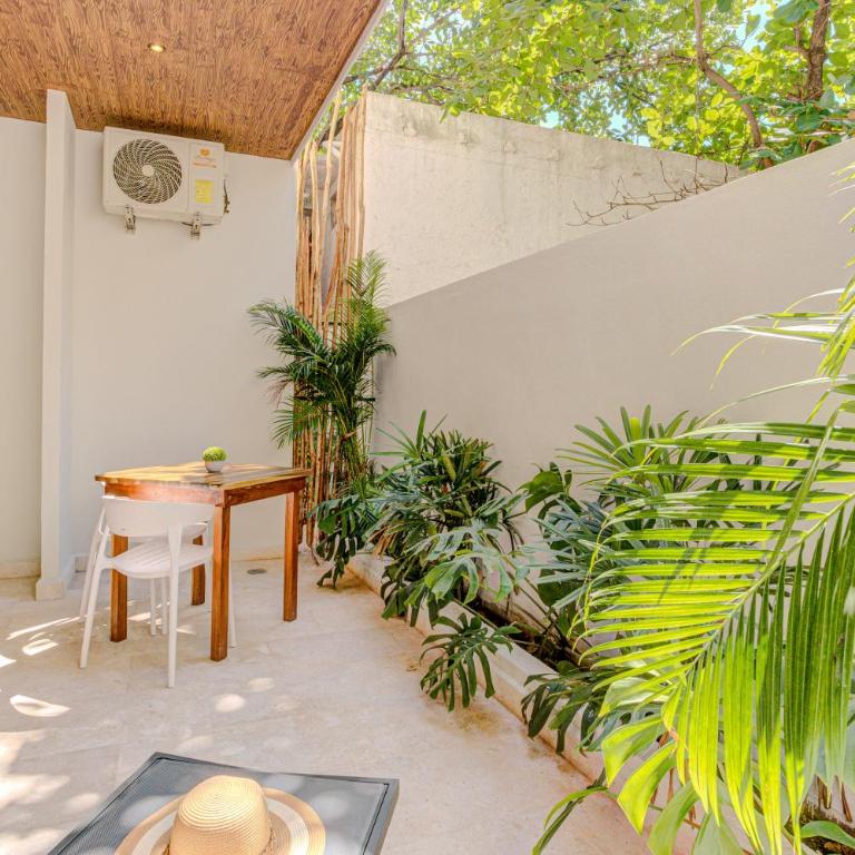 Lalola DownTown Boutique Apartments - Apartamento con vistas y balcón - 9