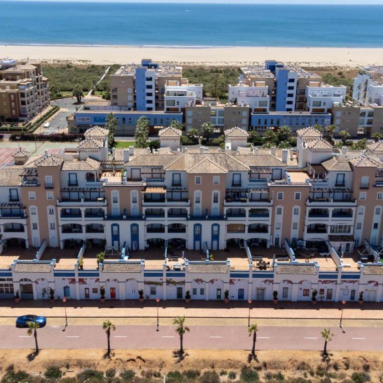 Bright 2 bedrooms Apartment - Marina II - HAR01 - Two-Bedroom Apartment with Balcony - 14