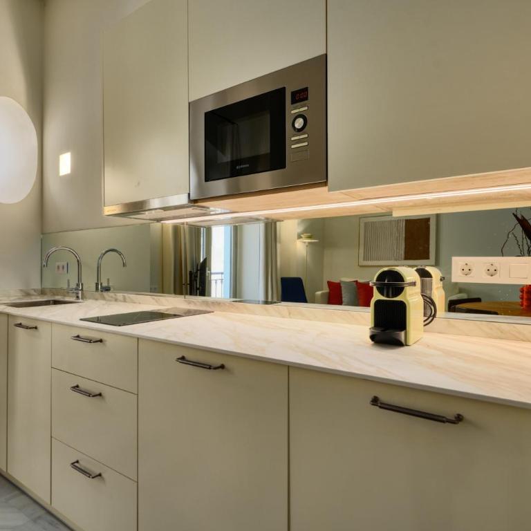 Luis de Vargas - Apartamento de 3 dormitorios con balcón - 6