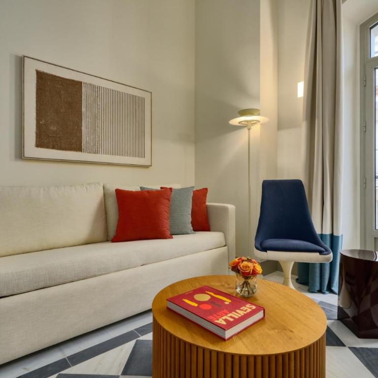 Luis de Vargas - Apartamento de 3 dormitorios con balcón - 3