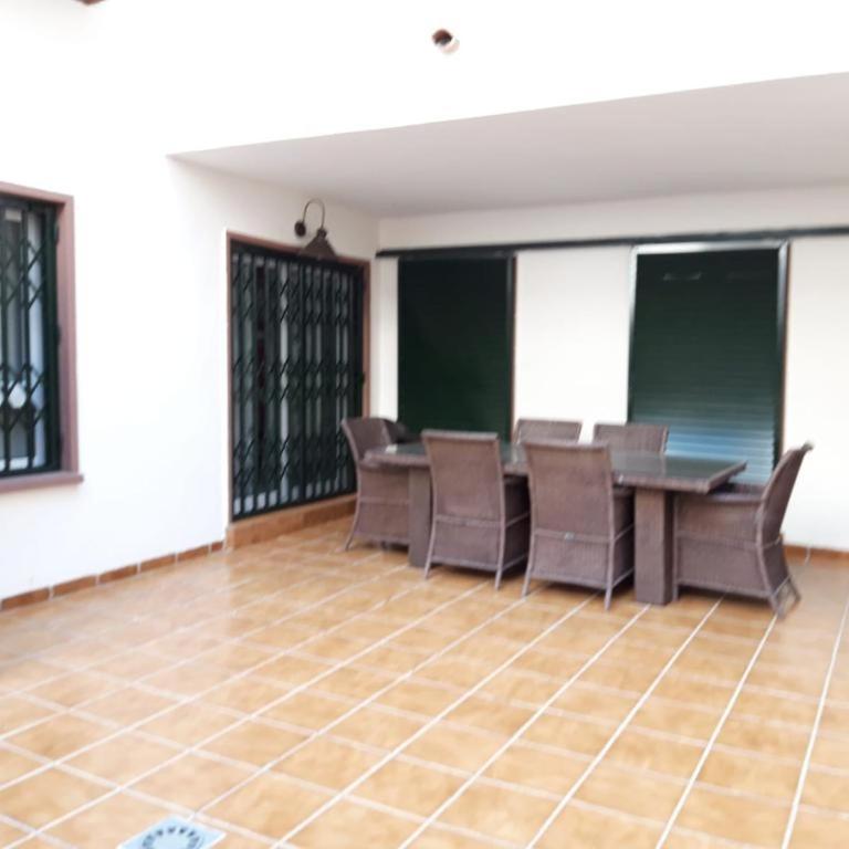 Apartamento reformado con gran terraza privada, parking y aire acondicionado en Torrequebrad - Apartamento de 2 dormitorios - 12
