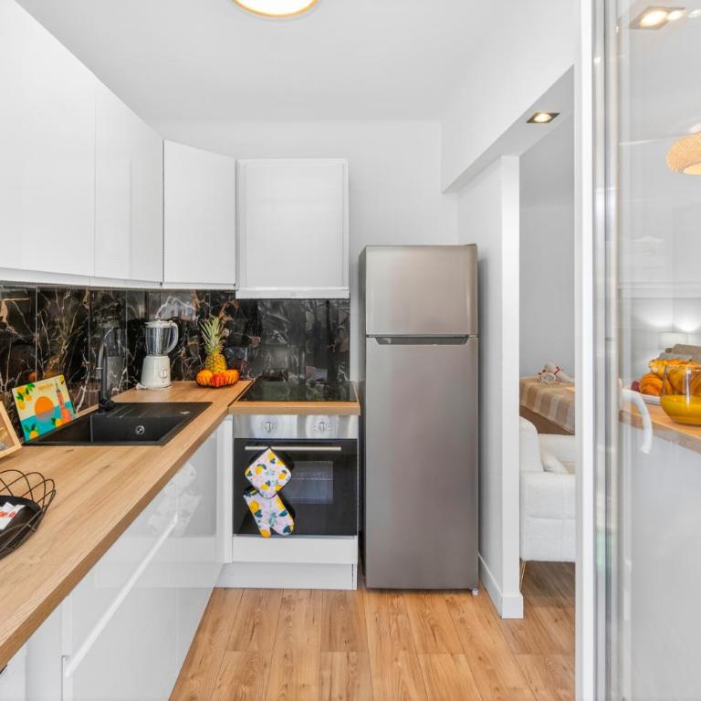 Evasion Mentonnaise studio proche gare - One-Bedroom Apartment - 17
