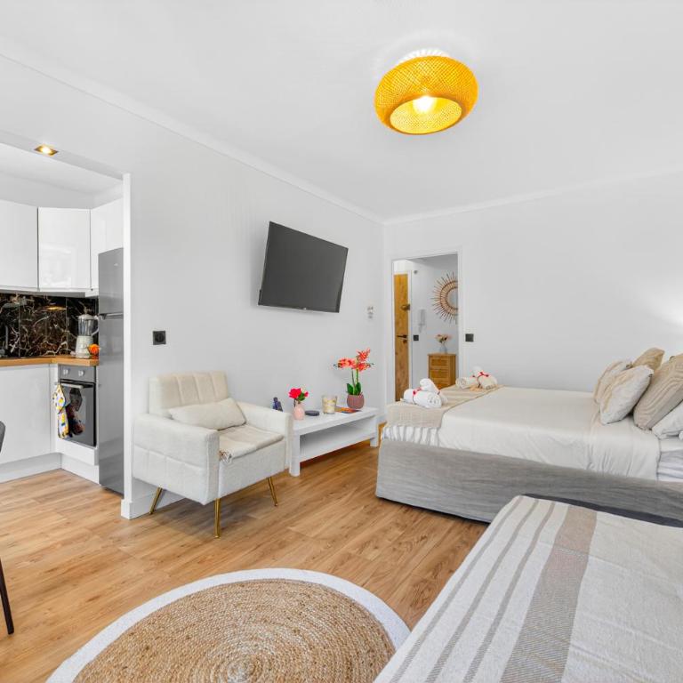 Evasion Mentonnaise studio proche gare - One-Bedroom Apartment - 12