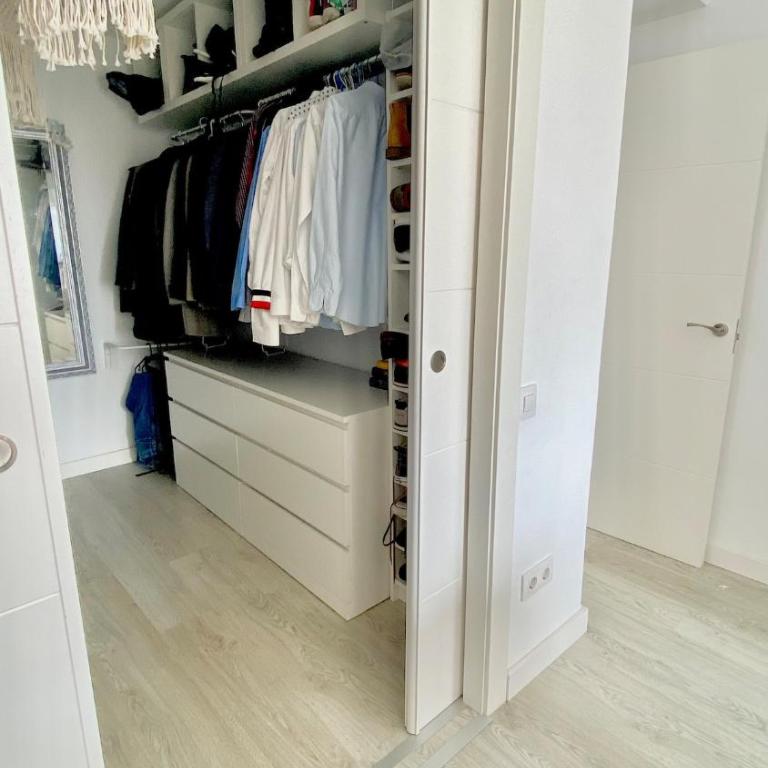 Apartamento con vistas al mar y ascensor piso 10º - Two-Bedroom Apartment with Sea View - 24