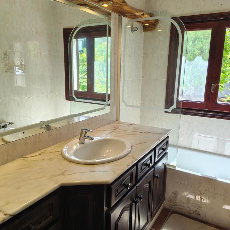 Casa Rasgos - Villa con Piscina, Sauna y Barbacoa - Villa - 12