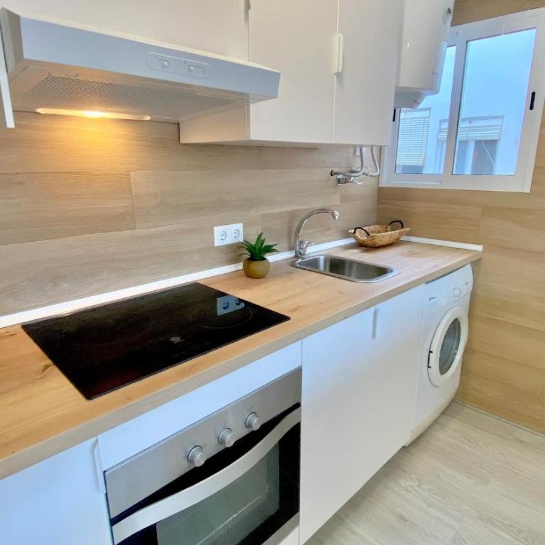 Precioso ático con ascensor centro Alicante - Two-Bedroom Apartment - 7