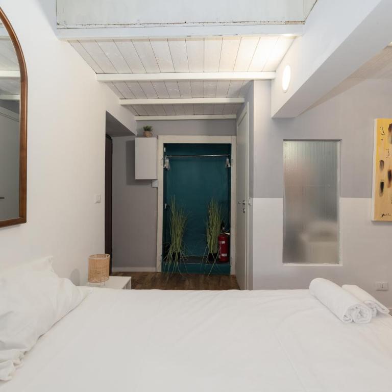 Romano House - One-Bedroom Apartment - 11