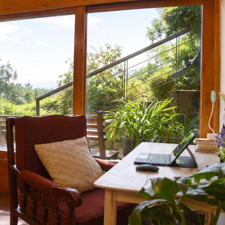 Vacaciones en Cuenca, quédate en Picota Cucho una encantadora quinta VIP con jacuzzi, turco, zona BBQ a 10km del centro de la ciudad - 20 huéspedes - 3 habitaciones - Three-Bedroom Villa - 80