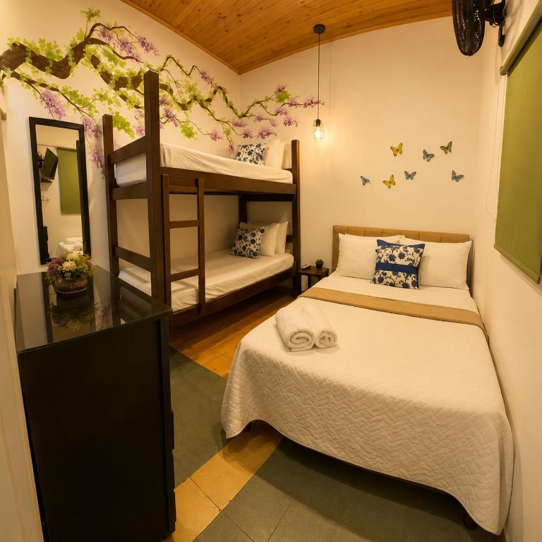 Hotel Boutique Stay La 10 - Habitación Familiar con baño privado - 3
