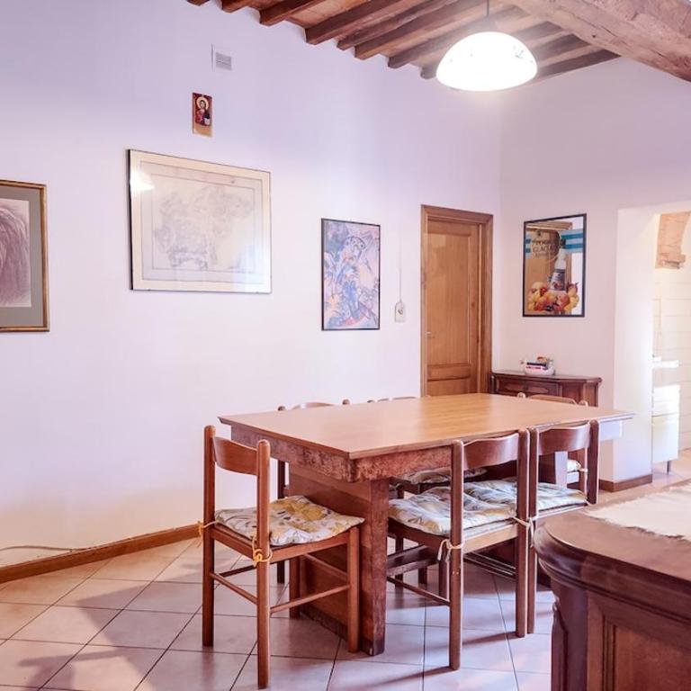 Siena Center on Foot Comfortable Apt for up to 6 Guests - Two-Bedroom Apartment - 31