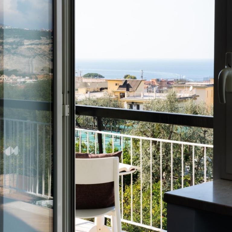 Vanity Suite - Camera Matrimoniale Deluxe con Balcone e Vista Mare - 7
