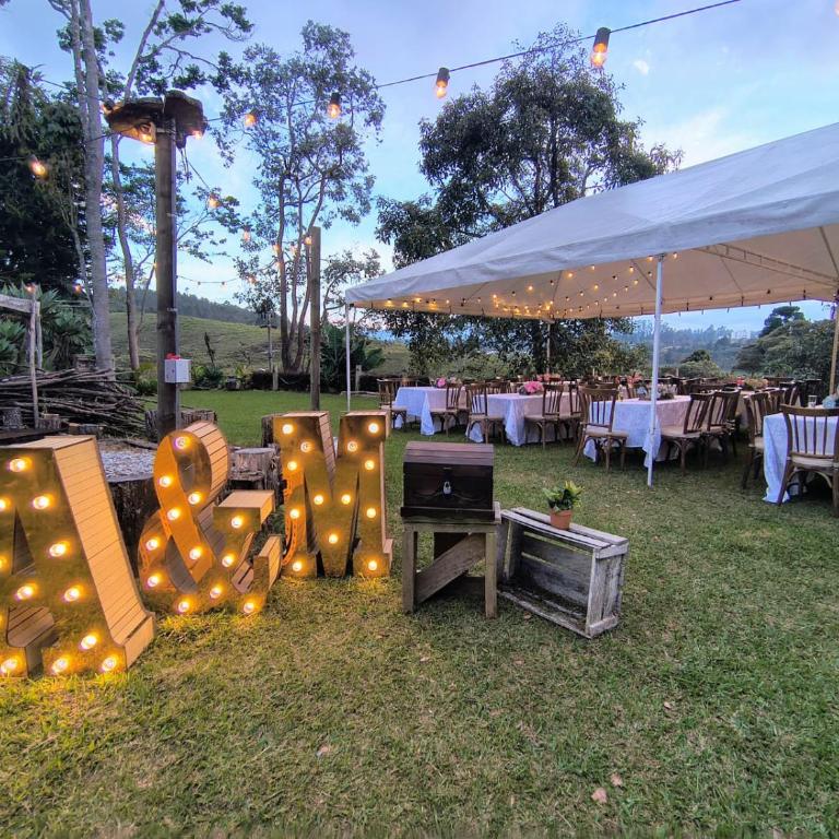 Eventos y Hospedaje Finca El Castillo Rionegro - Chalet - 7