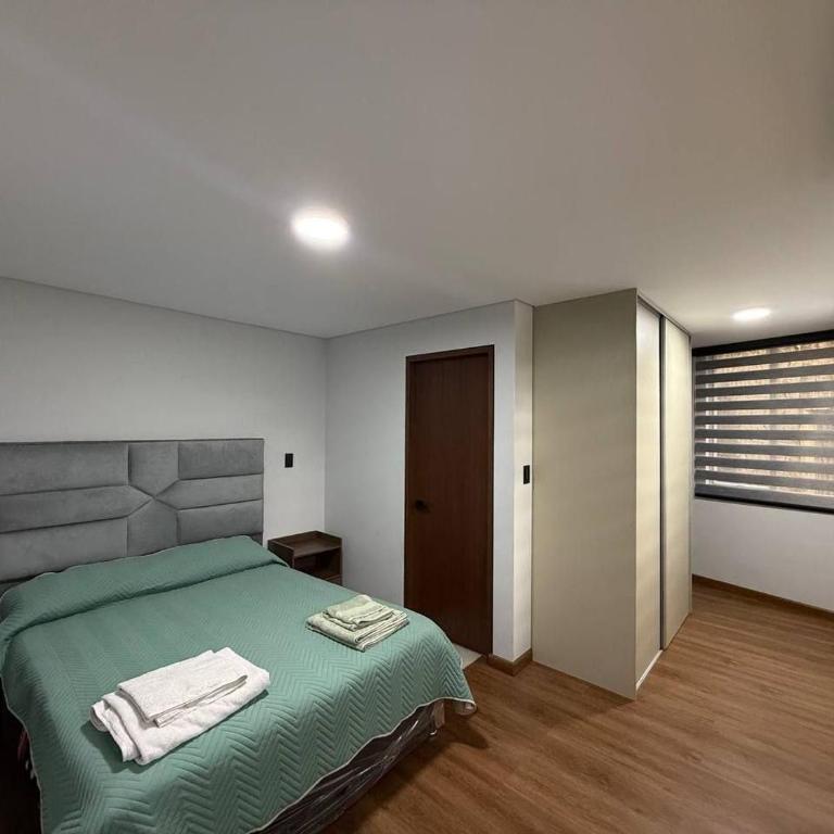 Cercano a todo, terminal de buses, plaza mayor, teleféricos - Two-Bedroom Apartment - 2