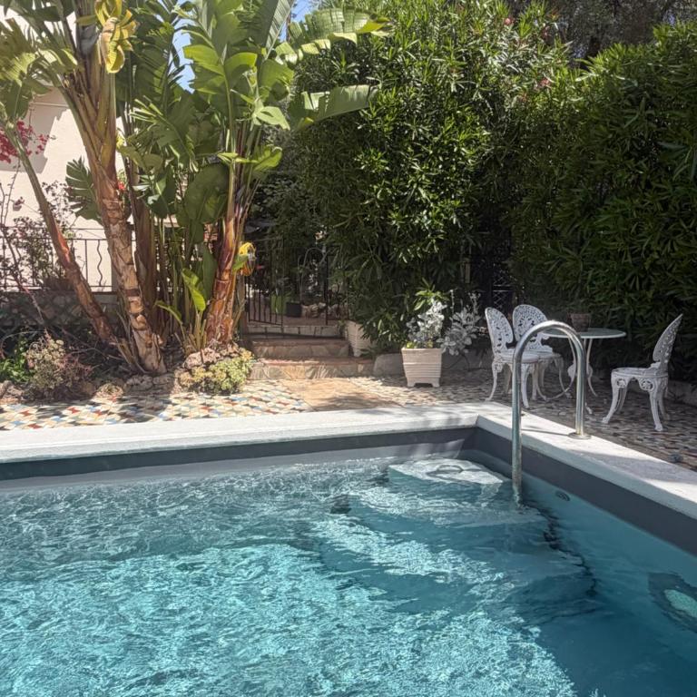 Très beau Studio lumineux dans Villa avec piscine - Appartamento con 1 Camera da Letto - 5