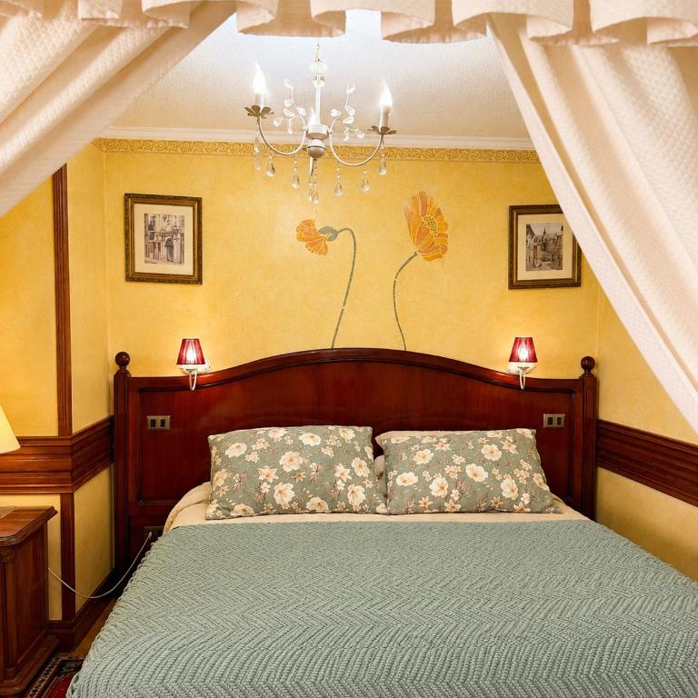 Hotel Ciudad de Vitoria - Habitación Cuádruple Clásica - 8