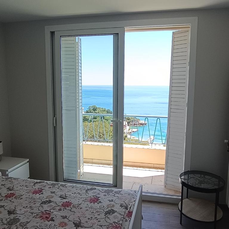 Duplex Residence with Monte Carlo Sea View & 2 Terraces - Appartement 2 Chambres - 10