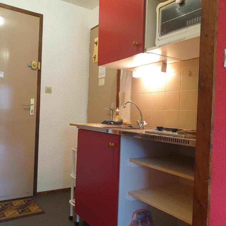 studio résidence les campanuls 3 , calme , à proximité du centre ville - Appartement 2 Chambres - 10