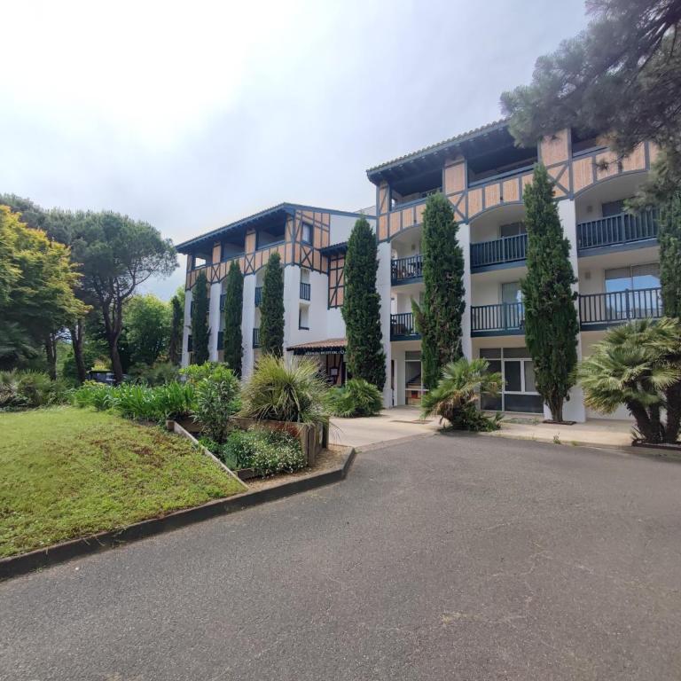 Studio dans résidence Pierre et Vacances avec vue sur piscine entre plage et golf - Studio avec Balcon - 11