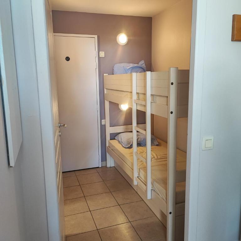 Studio dans résidence Pierre et Vacances avec vue sur piscine entre plage et golf - Studio avec Balcon - 15