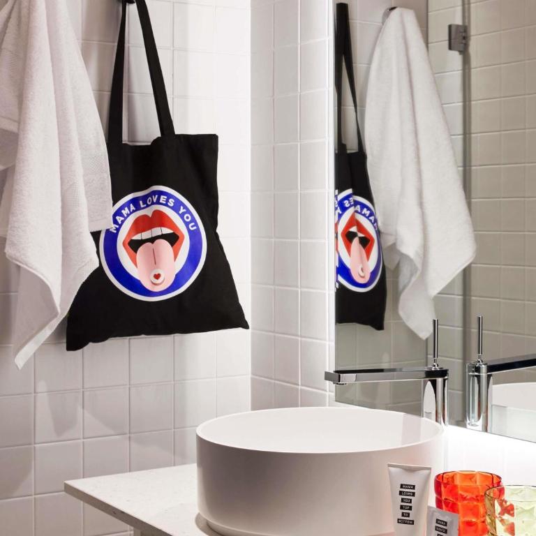 Mama Shelter Lille - Grande Chambre Double avec 2 Lits Doubles - 7