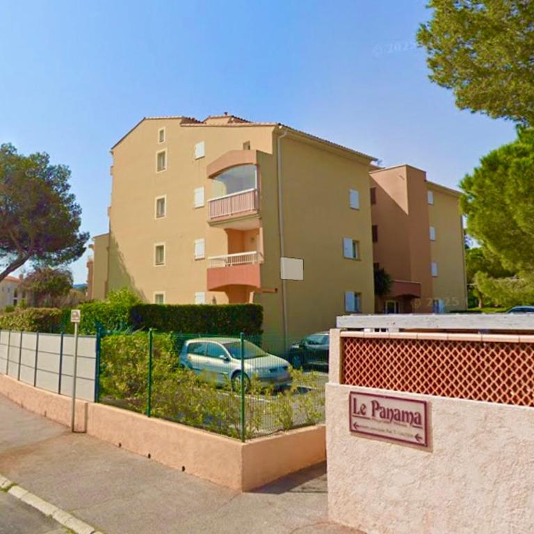 - LA CALANCA DE GABRIEL - jardin privé, mer à 100m, piscine, climatisation, parking, à Saint-Aygulf- Tout à pied - Apartment with Garden View - 17