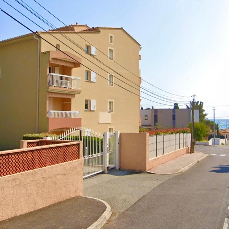 - LA CALANCA DE GABRIEL - jardin privé, mer à 100m, piscine, climatisation, parking, à Saint-Aygulf- Tout à pied - Apartment with Garden View - 18