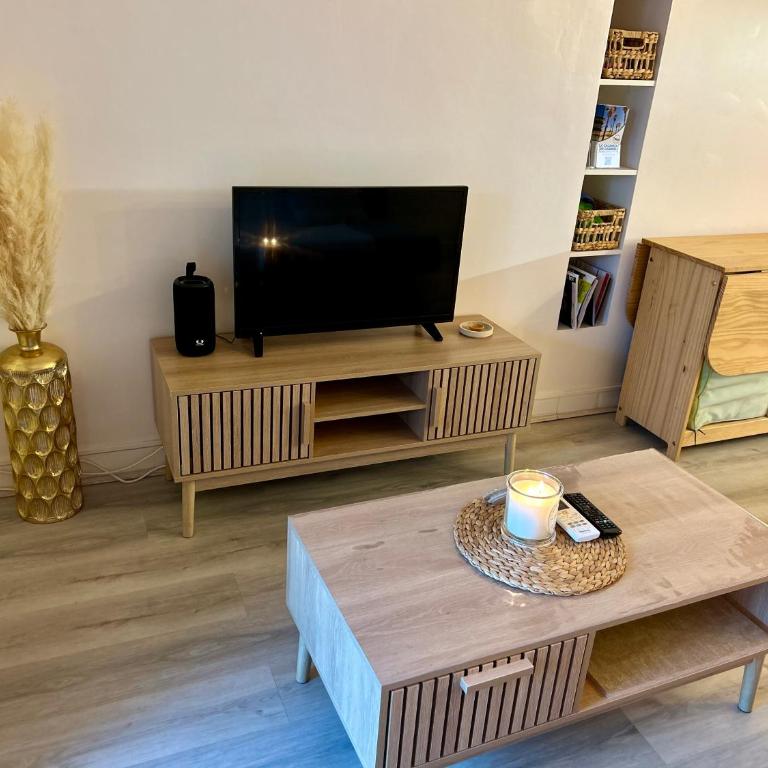 - LA CALANCA DE GABRIEL - jardin privé, mer à 100m, piscine, climatisation, parking, à Saint-Aygulf- Tout à pied - Apartment with Garden View - 10