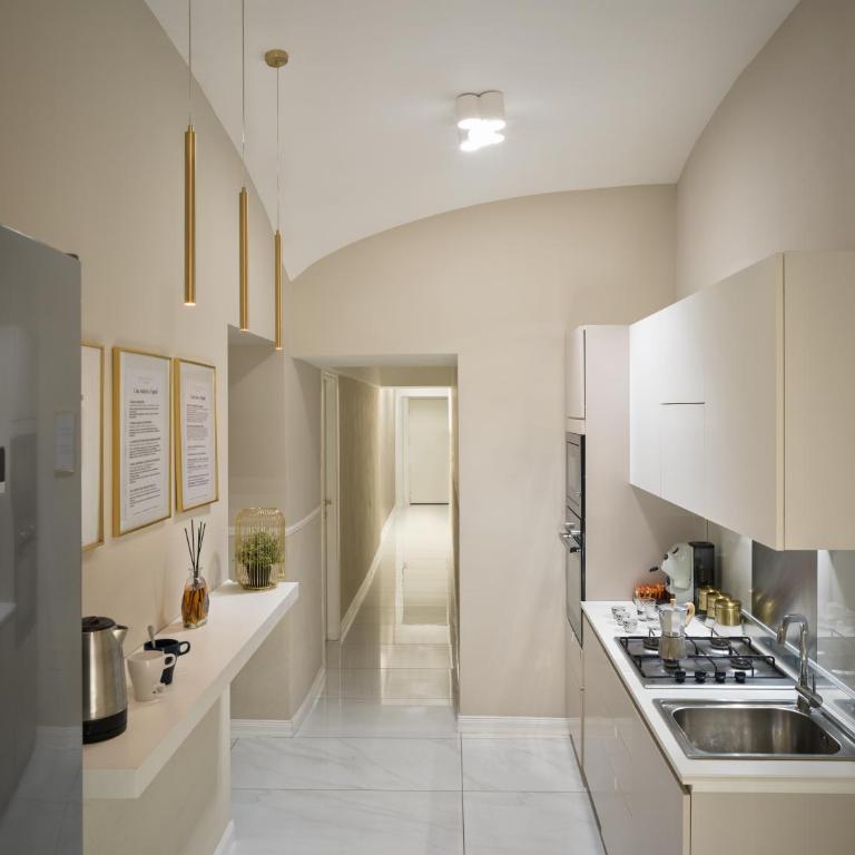 Via Toledo- 4suit en suite - Jacuzzi - Palazzo storico - - Appartamento - 27