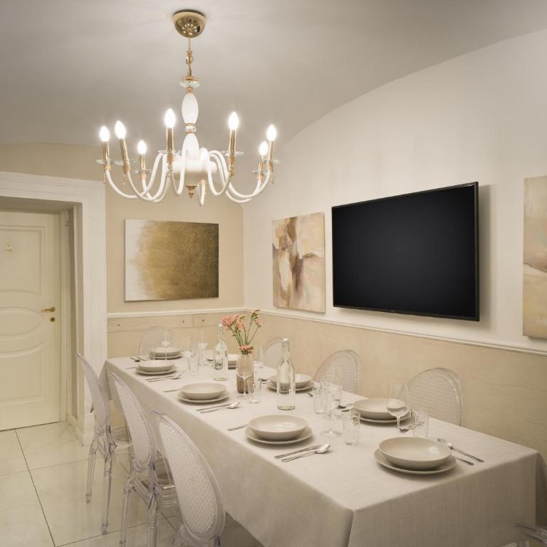 Via Toledo- 4suit en suite - Jacuzzi - Palazzo storico - - Appartamento - 32