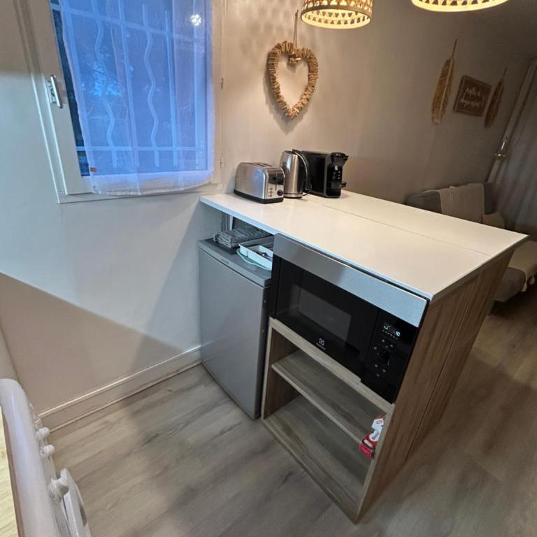 - LA CALANCA DE GABRIEL - jardin privé, mer à 100m, piscine, climatisation, parking, à Saint-Aygulf- Tout à pied - Apartment with Garden View - 28