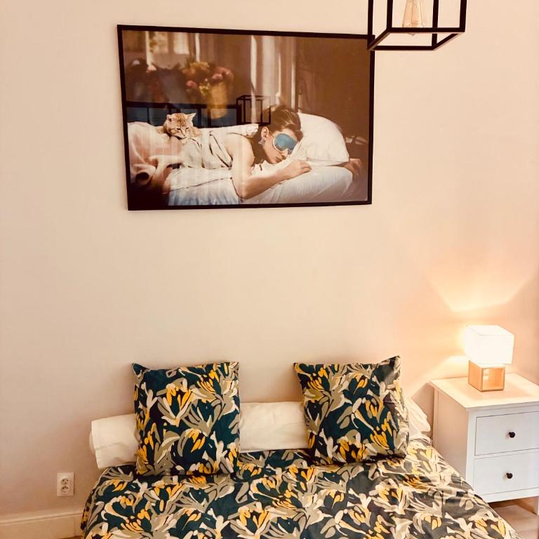 Quaint renovated apartment in the heart of town - One-Bedroom Apartment - 3