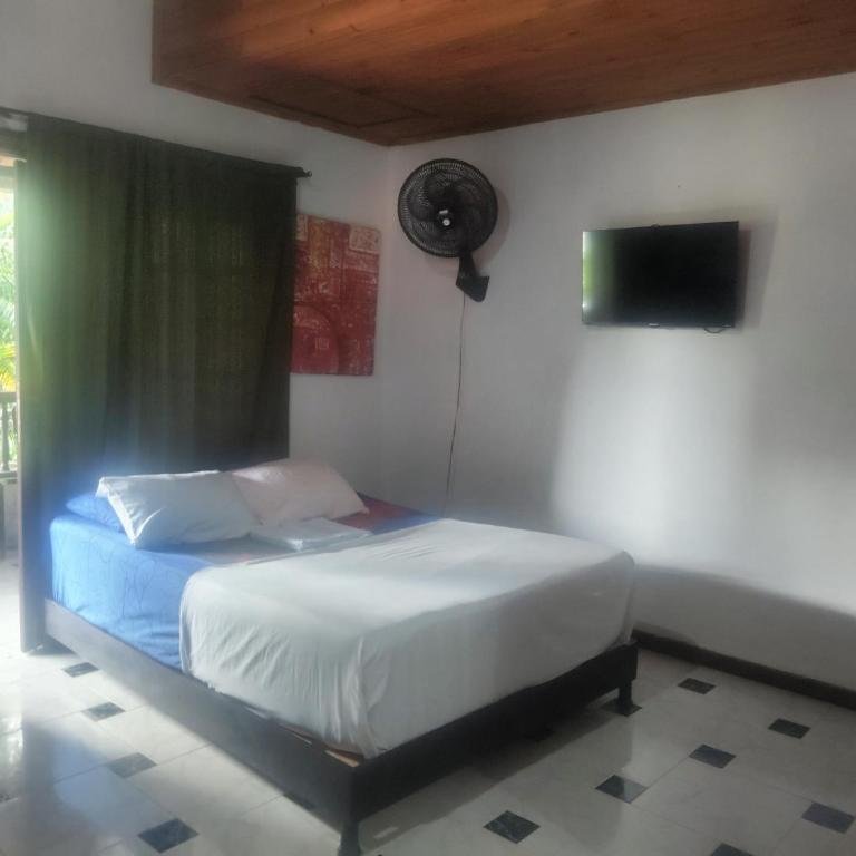 HOSPEDAJE TURÍSTICO CAMPESTRE "VILLA ALONDRA" Parqueo Privado GRATIS! - Casa con 1 dormitorio - 5