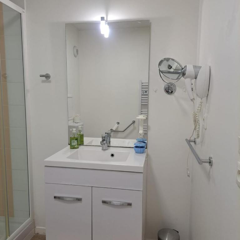 Studio cosy 5 min gare et centre - Apartment mit 1 Schlafzimmer - 16