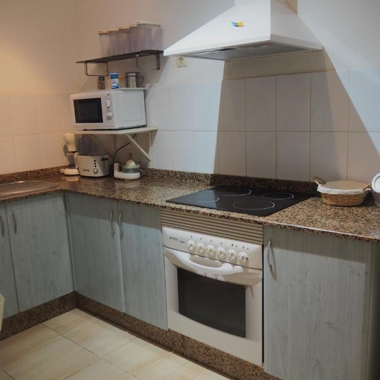 Villa Etxetxo - Two-Bedroom House - 13