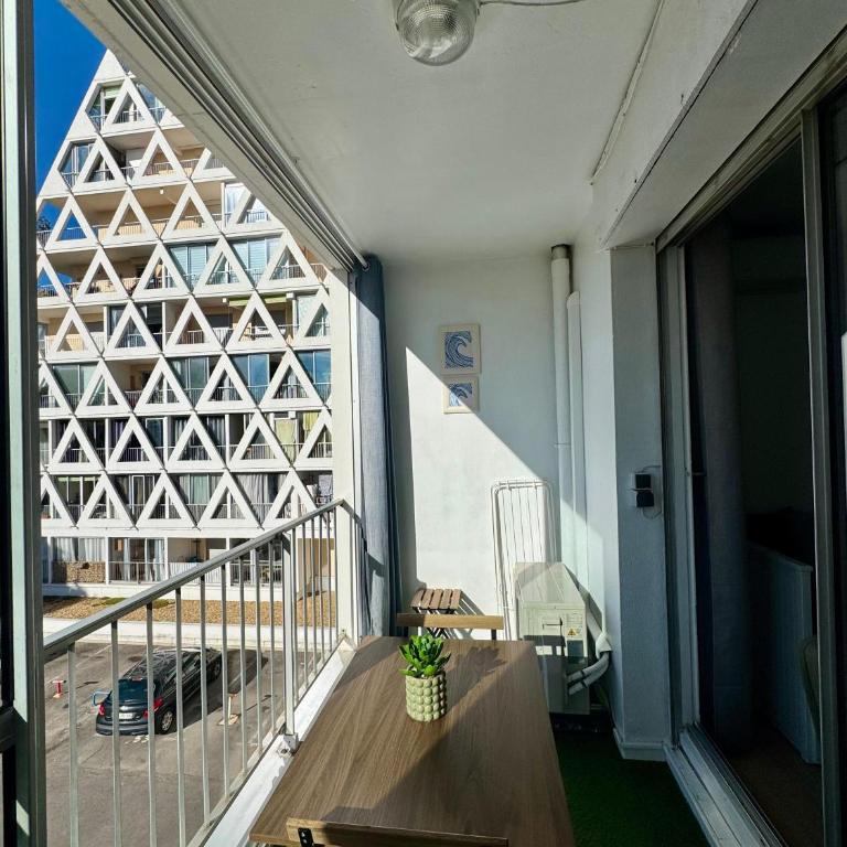 Studio climatisé avec terrasse PLAGE PORT & CENTRE à PIED Accès autonome - Estudio con terraza - 11