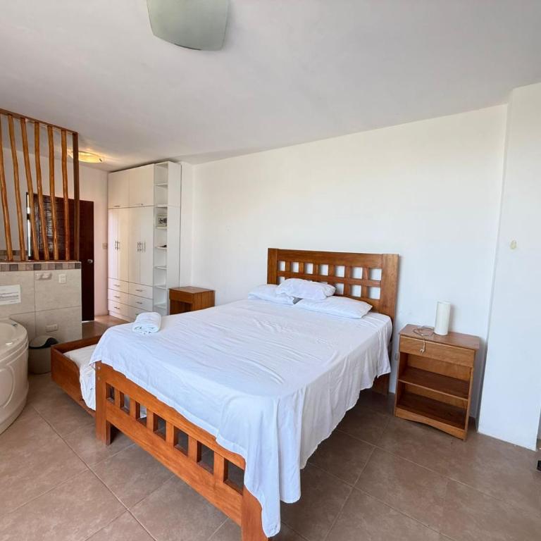 Hotel Las Terrazas de Bonanza - Suite con cama extragrande y vistas al mar - 2