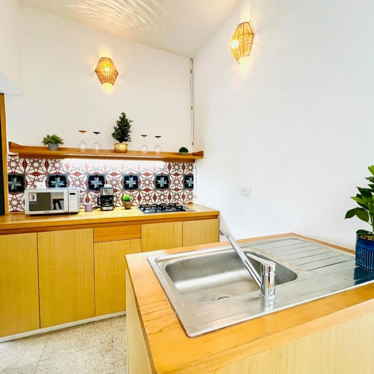 Aves de Xochimilco House Center - Six-Bedroom House - 92