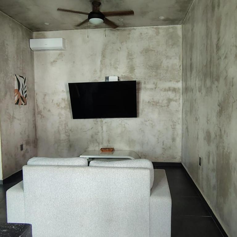 Live Coco Suites - Hotel Boutique & Rooftop - Deluxe Queen Suite - 5