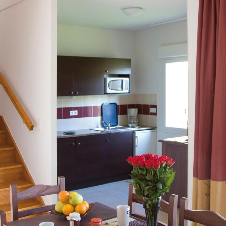 Spacious Dordogne Maisonette for 8 - Maison de Vacances 2 Chambres - 12