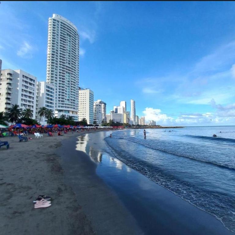 Hermoso apartamento bocagrande, 2 habitaciones, cartagena - Two-Bedroom Apartment with Balcony - 3