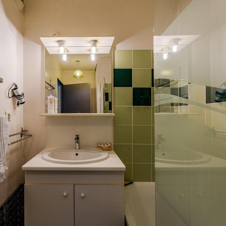 Appartement Belaire - Appartement 1 Chambre - Vue sur Jardin - 12
