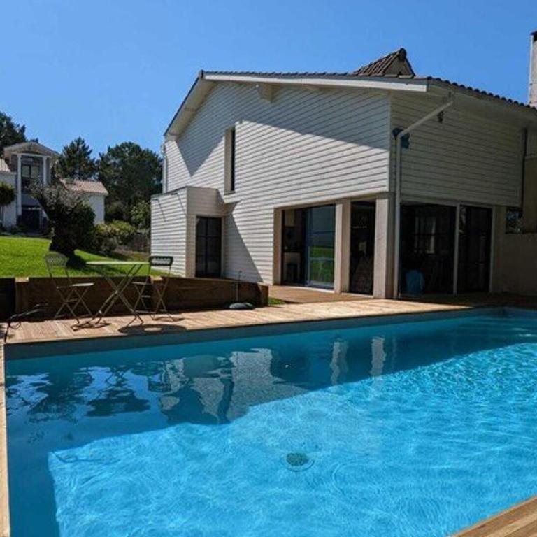 Maison avec animaux acceptés - 6/8 pers. - FR-1-878-72 - Villa - 2