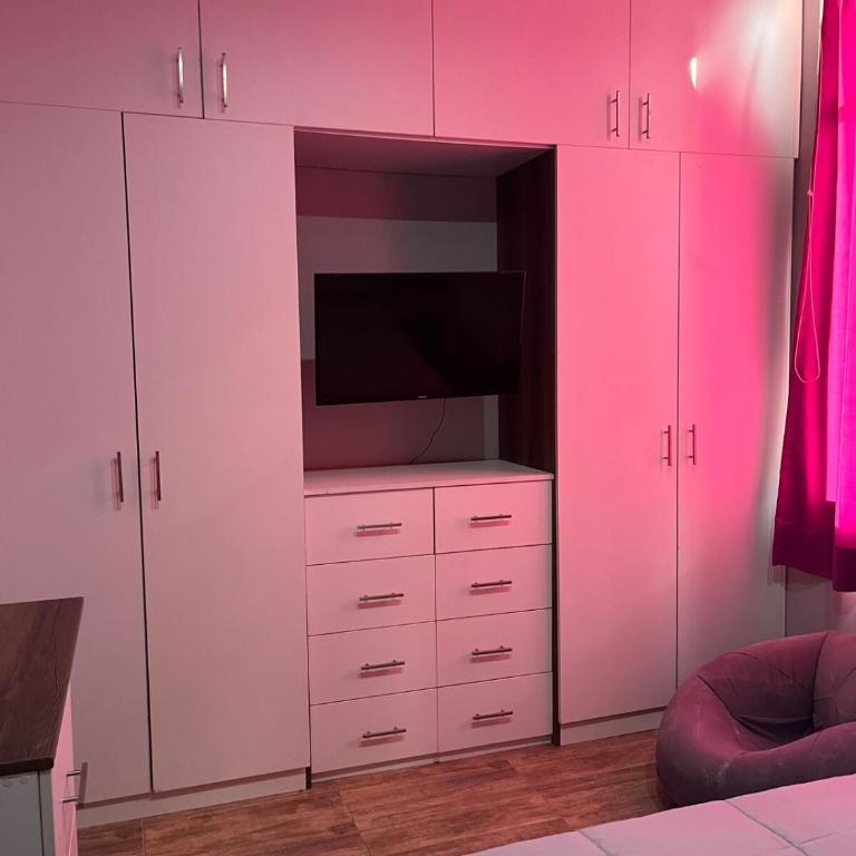 Casa de 3 pisos en Urbanización - Casa de 3 dormitorios - 4