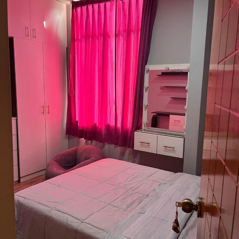 Casa de 3 pisos en Urbanización - Casa de 3 dormitorios - 5